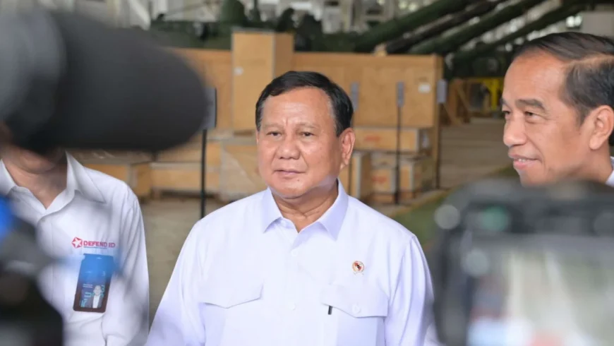 Prabowo bersama Presiden Jokowi.