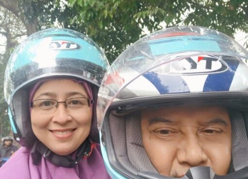 Puspita Mustika dan istri Riries Widya (Foto: Ist)